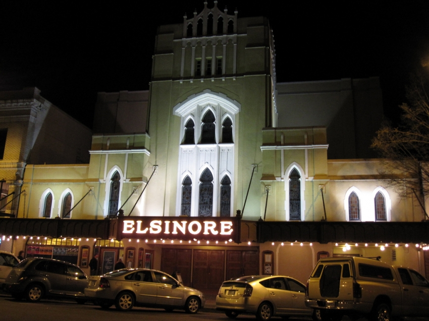 Elsinore Theatre, Salem cityseeker
