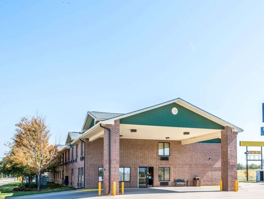 Super 8 by Wyndham Salina I70, Salina cityseeker