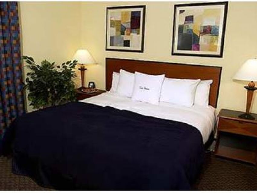 The Richmond Airport Hotel, Richmond | cityseeker