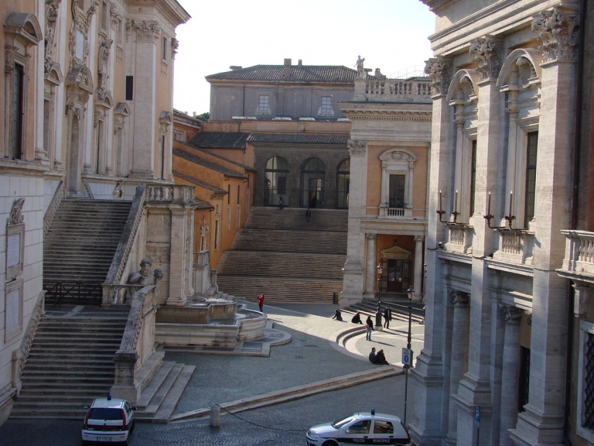 Piazza Del Campidoglio Section