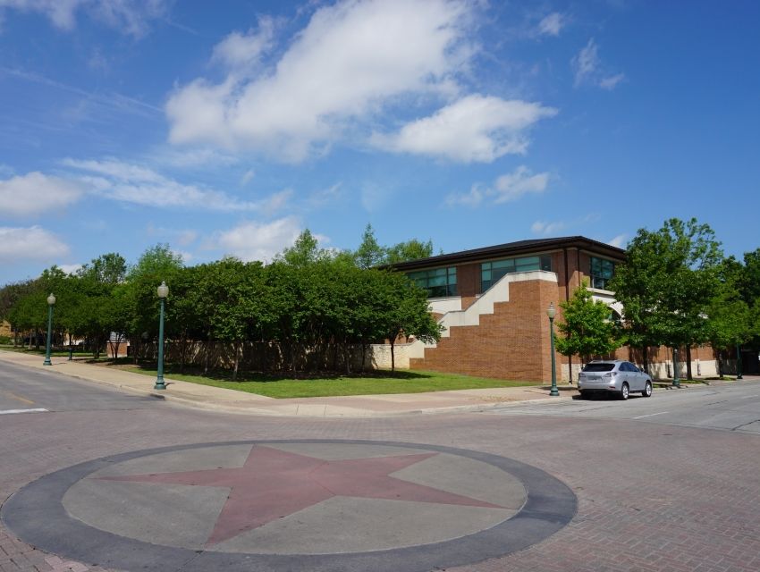 Roy & Helen Hall Memorial Library, McKinney cityseeker